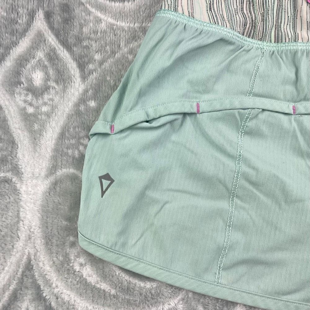 Girls Ivivva Short - Picture 6 of 10